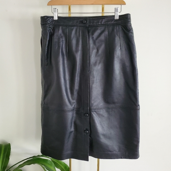 VINTAGE LEATHER SKIRT WITH POCKETS - Picture 2 of 4